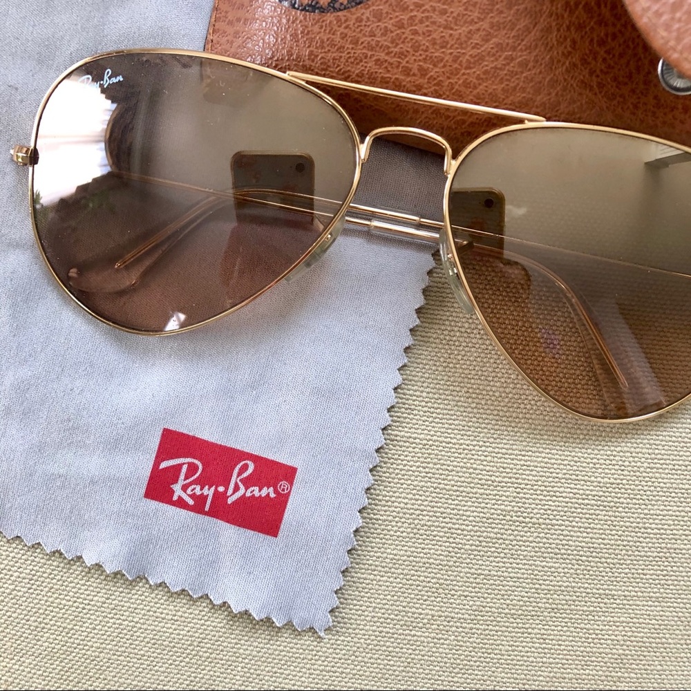 RAY-BAN aviators